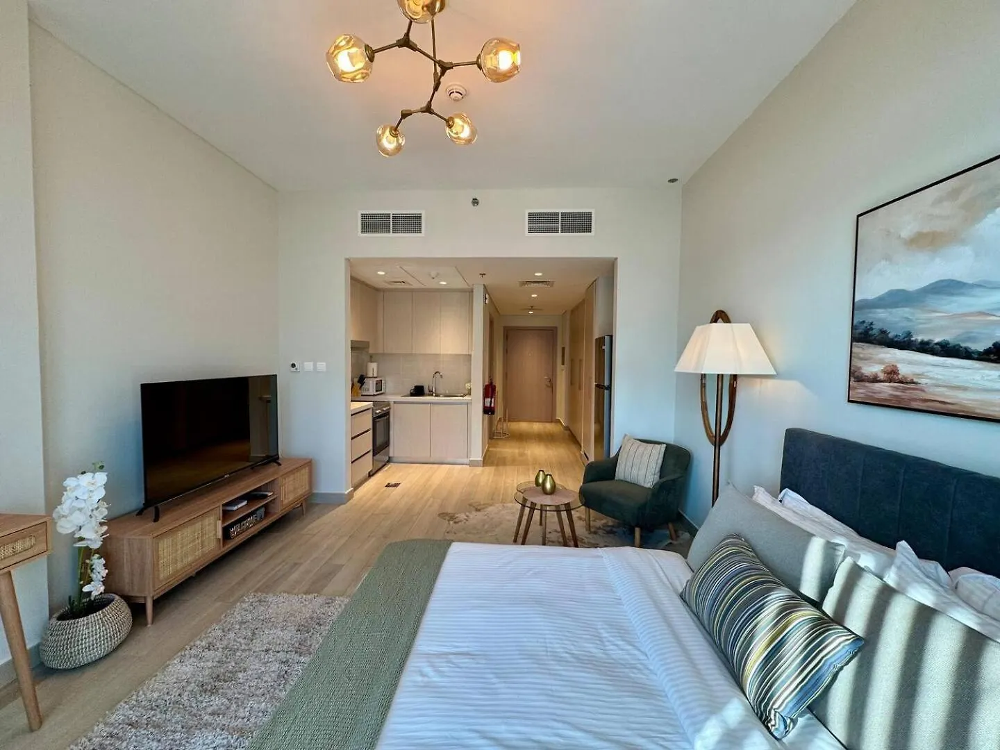 Upscale Studio In Yas Island Abu Dhabi