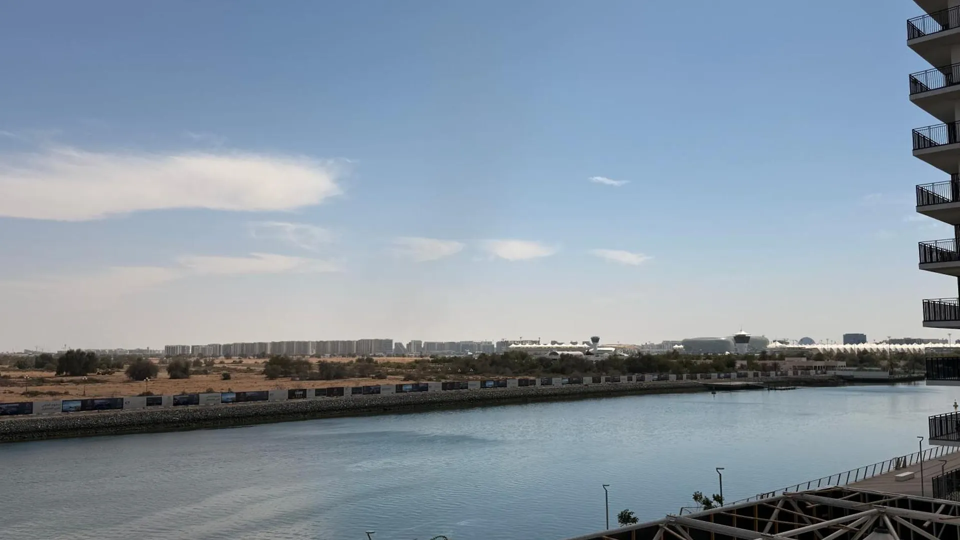 Апартаменты Upscale Studio In Yas Island Абу-Даби