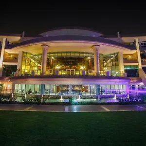 5* Szálloda Al Raha &